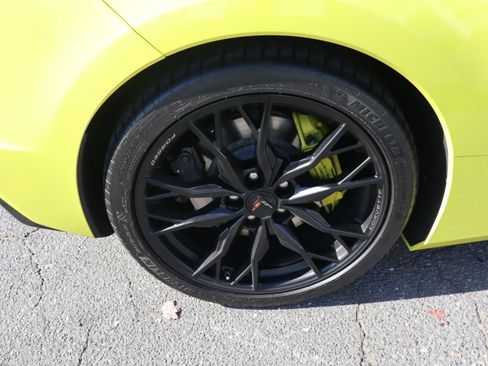 Used 2024 Chevrolet Corvette Stingray Preferred Cpe w/ Z51 Performance Package image 34