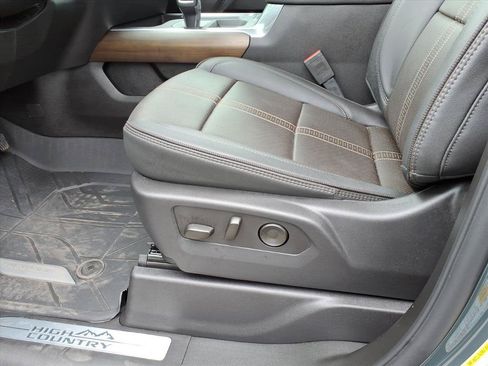 Certified 2026 Chevrolet Silverado 1500 High Country w/ High Country Premium Package AWD/4WD image 10