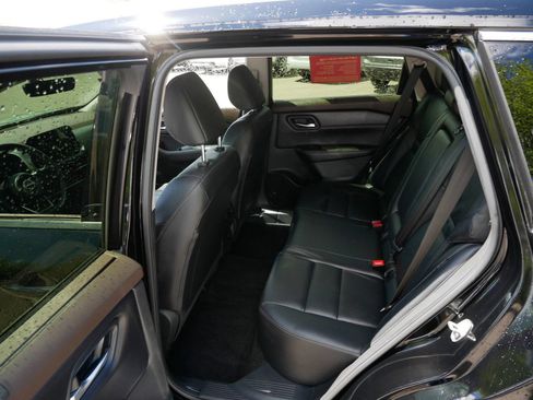 Certified 2023 Nissan Rogue SL w/ SL Premium Package AWD/4WD image 10