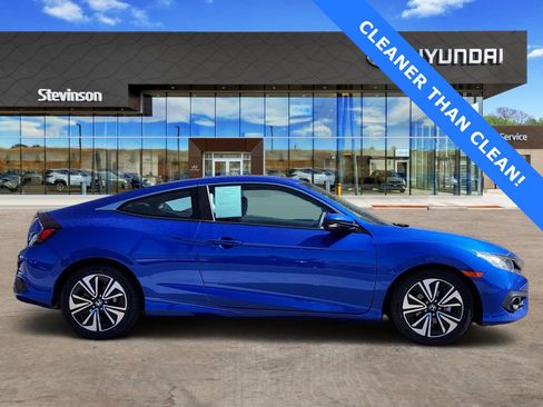 Used 2017 Honda Civic EX-T image 4