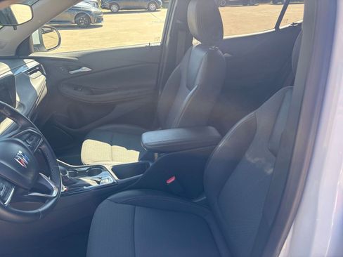 Used 2025 Buick Encore GX Preferred image 35