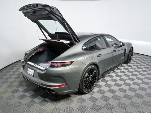 New 2026 Porsche Panamera GTS image 29