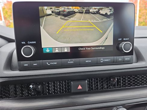 Used 2025 Honda CR-V LX image 21