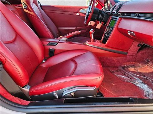 Used 2011 Porsche Cayman image 16