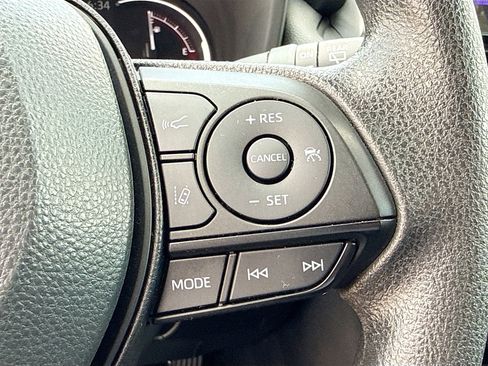 Used 2024 Toyota RAV4 XLE w/ Convenience Package image 39