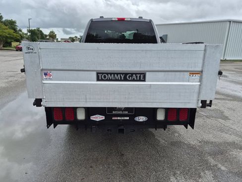 Used 2021 Ford F250 XL w/ Power Equipment Group RWD image 7