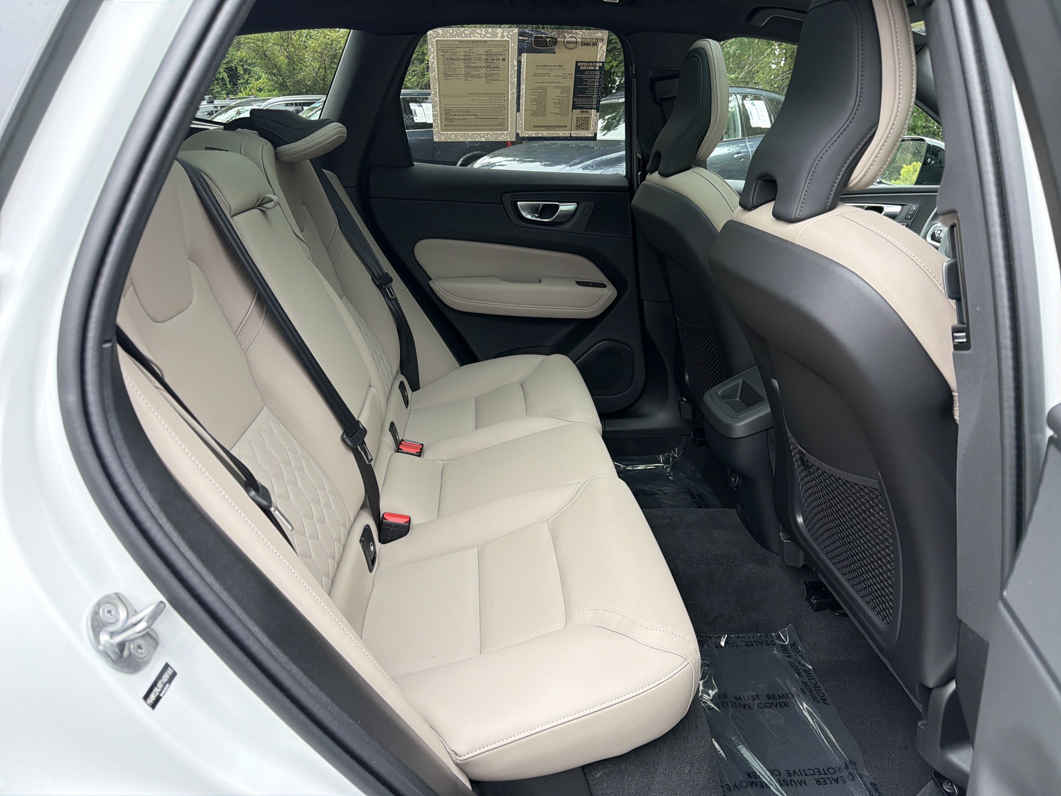 Certified 2026 Volvo XC60 B5 Core AWD/4WD image 35