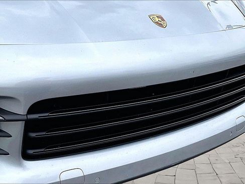 Used 2023 Porsche Cayenne AWD/4WD image 22
