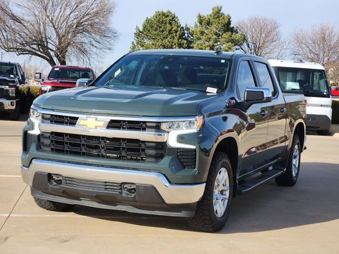 Used 2025 Chevrolet Silverado 1500 LT w/ Z71 Off-Road Package image 4