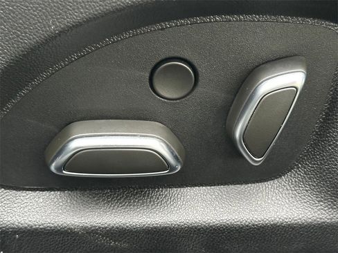 New 2025 Cadillac CT4 V w/ Super Cruise Package image 22