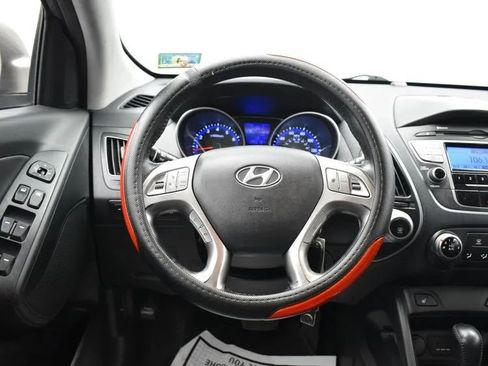 Used 2011 Hyundai Tucson GLS image 20