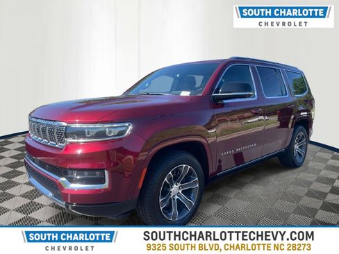 Used 2023 Jeep Grand Wagoneer 4WD w/ Flexible Seating Group image 1
