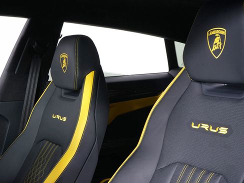 Used 2024 Lamborghini Urus S image 25