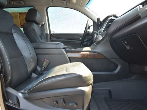 Used 2020 Chevrolet Tahoe LT RWD image 4