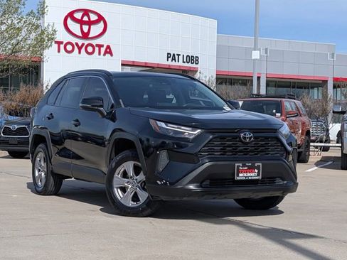 Used 2023 Toyota RAV4 XLE w/ Convenience Package image 2