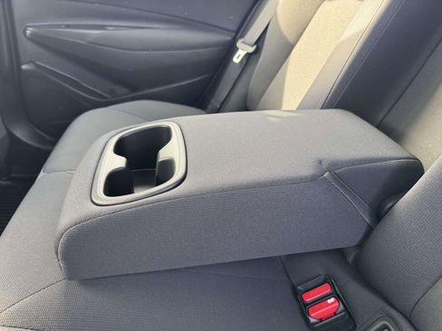 Certified 2022 Toyota Corolla LE image 10