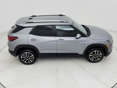 Used 2025 Chevrolet TrailBlazer LT AWD/4WD image 18