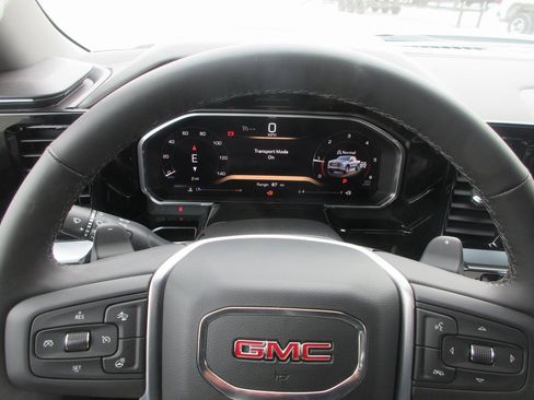 New 2026 GMC Sierra 1500 SLT w/ SLT Premium Package image 17