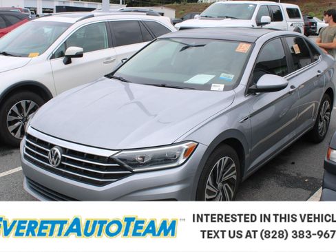 Used 2021 Volkswagen Jetta SEL FWD image 1