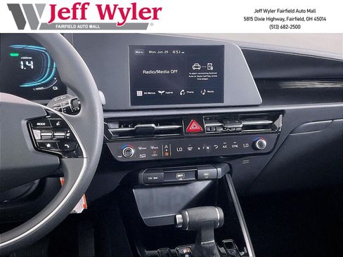 New 2026 Kia Niro LX FWD image 11