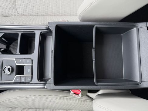 Certified 2025 Kia Sorento S FWD image 24