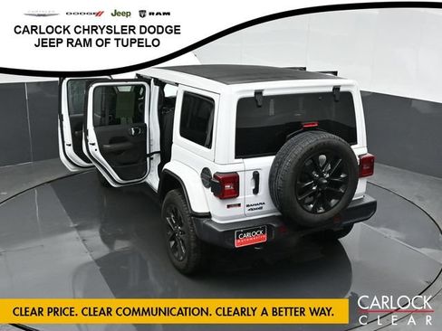 Used 2025 Jeep Wrangler Unlimited Sahara w/ Safety Group AWD/4WD image 68