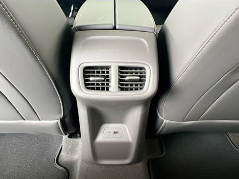 New 2026 Buick Envision Preferred image 18