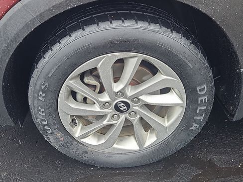 Used 2018 Hyundai Tucson SE image 4