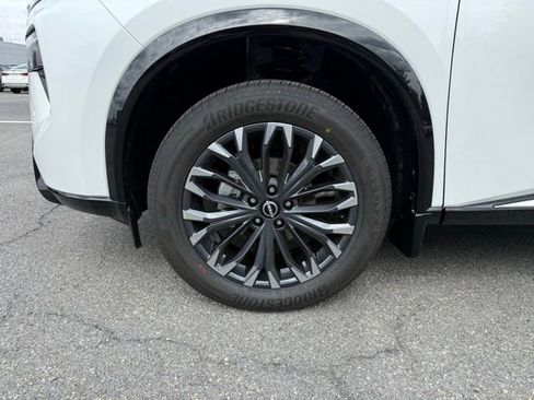 New 2026 Nissan Rogue Platinum w/ Platinum Premium Package image 9