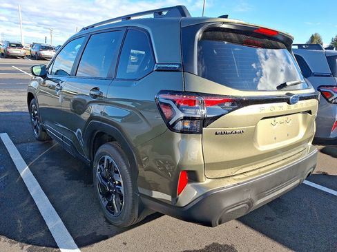 New 2025 Subaru Forester Premium image 3