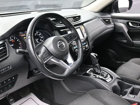 Used 2019 Nissan Rogue SV AWD/4WD image 14