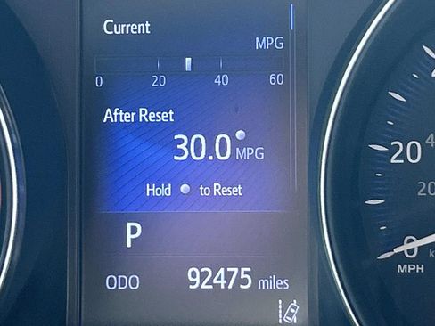 Used 2018 Toyota C-HR XLE image 27