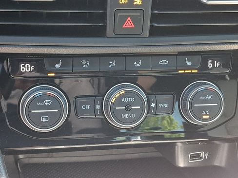 Used 2019 Volkswagen Jetta R-Line FWD image 16