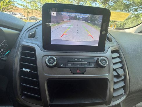 Used 2020 Ford Transit Connect XL FWD image 18