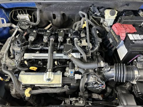 Certified 2021 Nissan Kicks SV image 31