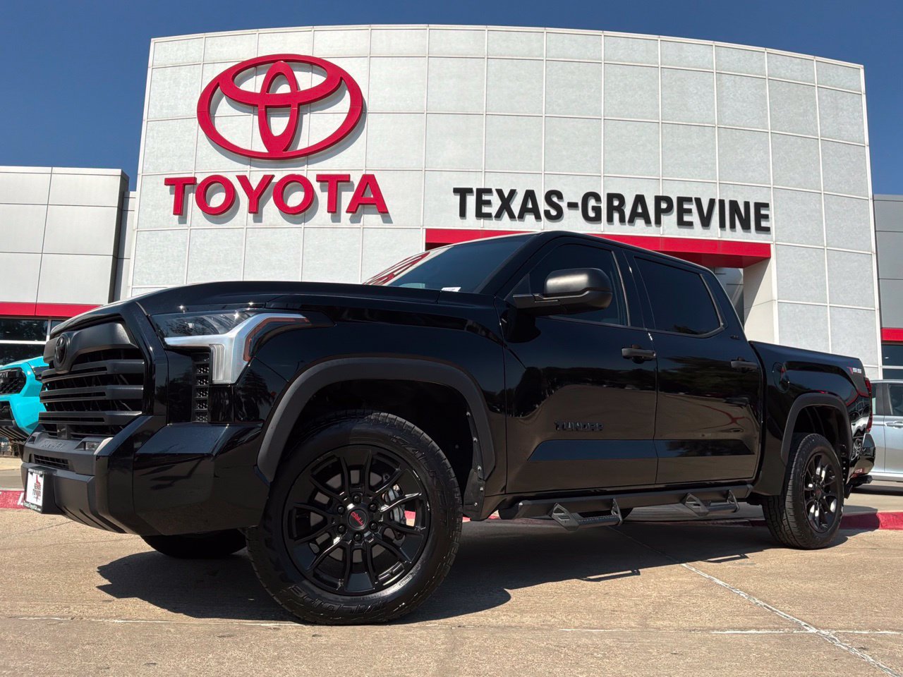 Used 2023 Toyota Tundra SR5 AWD/4WD image 2