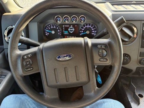 Used 2012 Ford F250 XLT w/ XLT Premium Pkg image 12