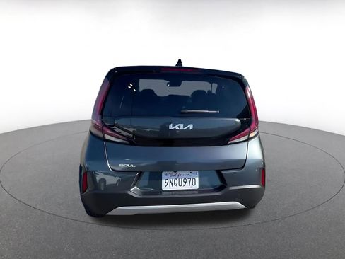 Used 2025 Kia Soul LX w/ LX Technology Package image 12