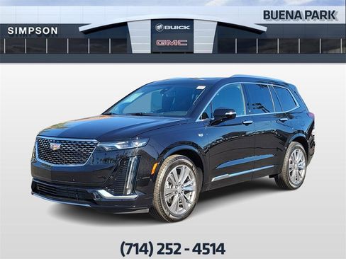 Used 2025 Cadillac XT6 Premium Luxury w/ Technology Package image 4