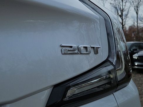 Used 2019 Cadillac XT4 Sport image 30