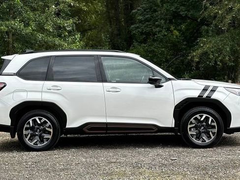 Used 2025 Subaru Forester Sport AWD/4WD image 10