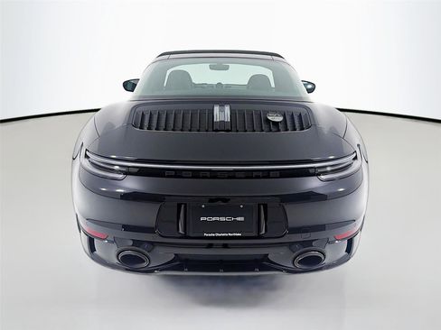 Certified 2023 Porsche 911 50th Anniversary Edition image 28
