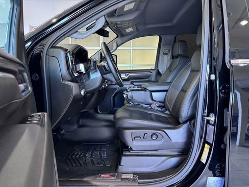 Certified 2025 GMC Sierra 2500 SLT image 10