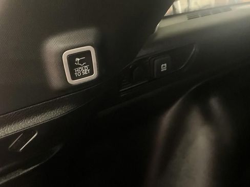 Used 2024 Jeep Grand Cherokee Altitude AWD/4WD image 16