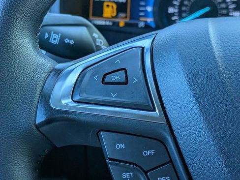 Used 2024 Ford Edge SEL w/ Convenience Package image 28