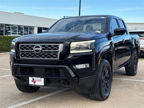 Used 2023 Nissan Frontier SV w/ Midnight Edition Package image 4