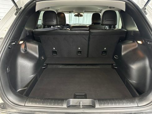 Used 2020 Jeep Cherokee Latitude Plus w/ Cold Weather Group image 20