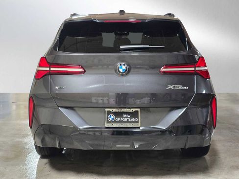 Used 2025 BMW X3 xDrive30i image 7