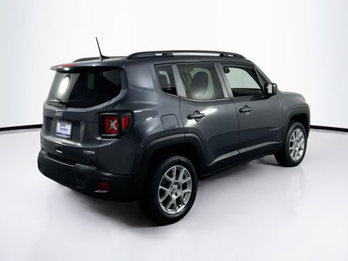 Used 2022 Jeep Renegade Latitude image 5