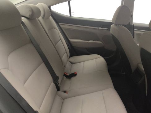 Used 2018 Hyundai Elantra SEL FWD image 19